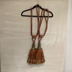 decorative curtain tie back tassels set of 2   30” long elegant
